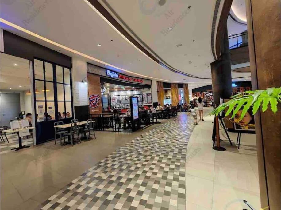 Apartment In Air Residences, Makati With Wifi, Netflix, Pool, Mall And More Manila Eksteriør billede
