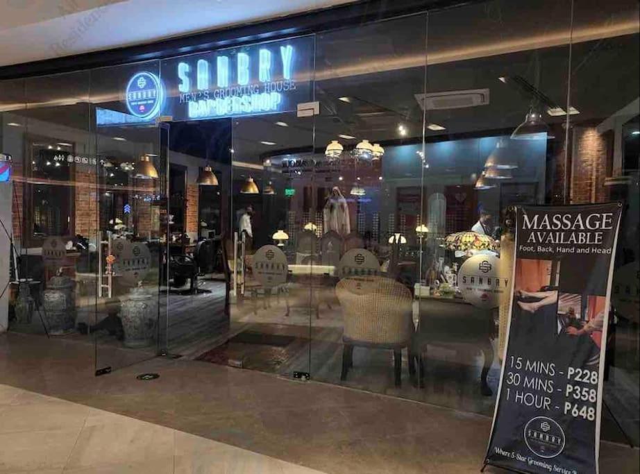 Apartment In Air Residences, Makati With Wifi, Netflix, Pool, Mall And More Manila Eksteriør billede