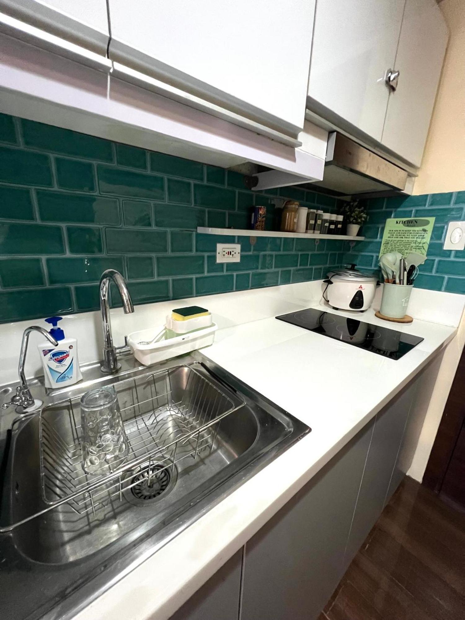 Apartment In Air Residences, Makati With Wifi, Netflix, Pool, Mall And More Manila Eksteriør billede